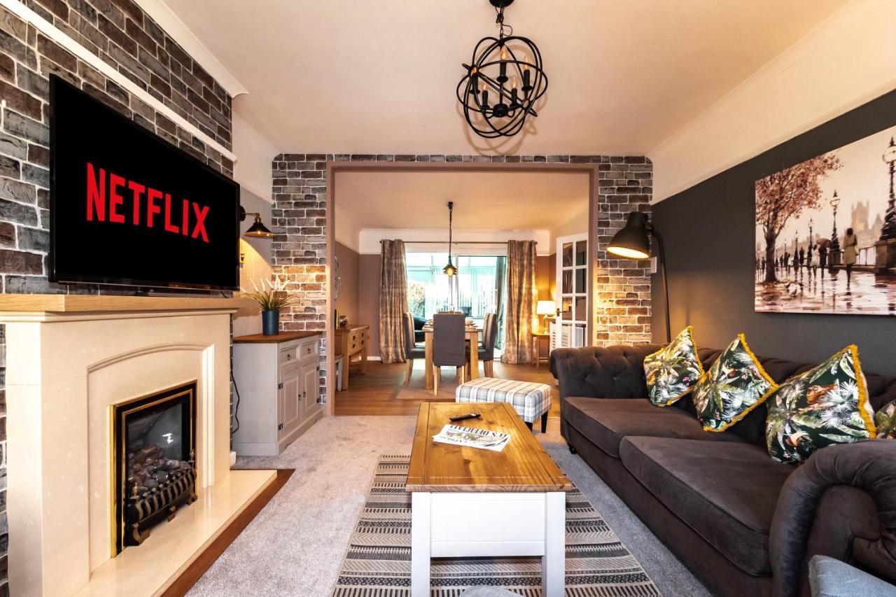 Cheerful 3-Bedroom Douglas House With Patio Саутгемптон Экстерьер фото