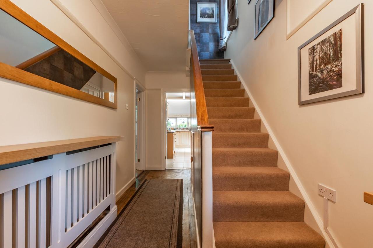Cheerful 3-Bedroom Douglas House With Patio Саутгемптон Экстерьер фото